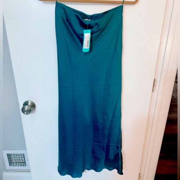 Z SUPPLY - EUROPA POLY SHEEN SKIRT SIZE S NWTS - Picture 9 of 16